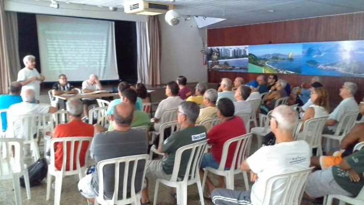 a AGE realizada em 17/10/15 aprovou a solicitação de empréstimo